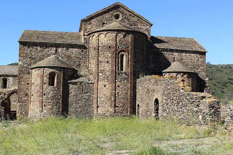 Vista posterior del monestir
