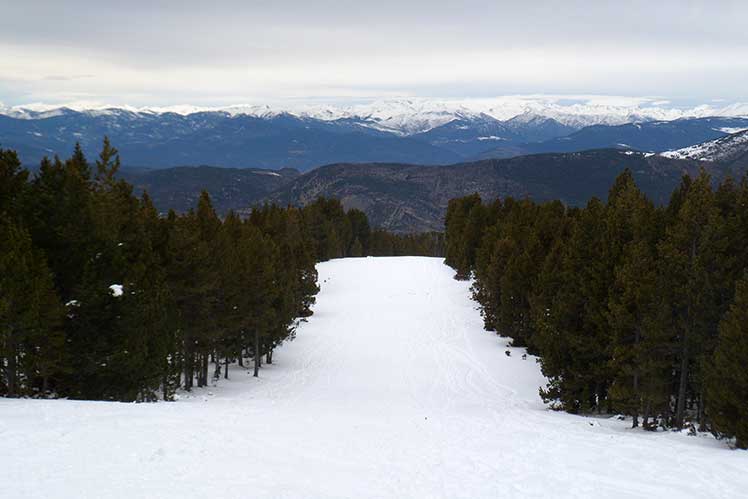 Bajada por el cortafuegos